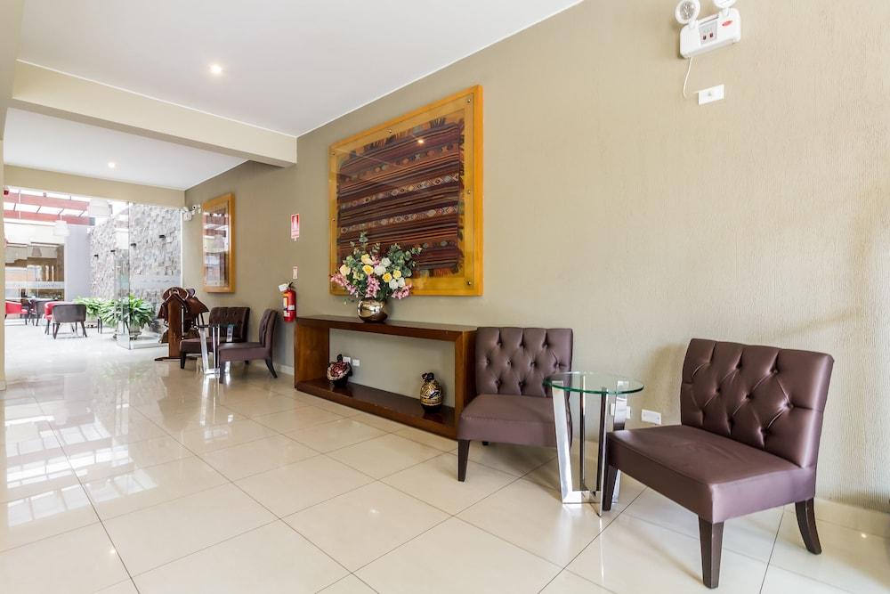 Hotel El Tambo 2 3*